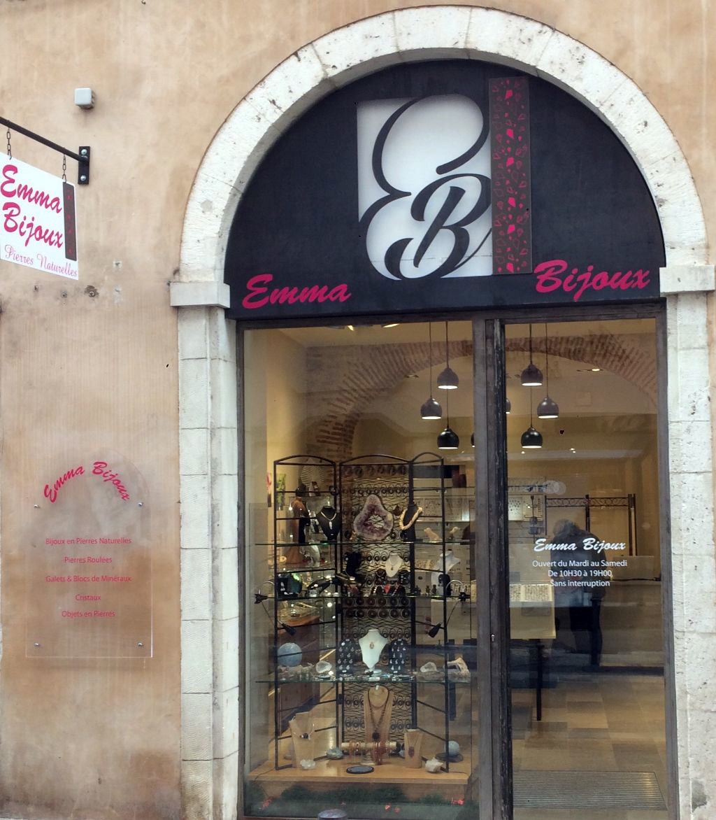 Bijouterie EMMA BIJOUX à Cahors, bijouterie à Cahors de pierres naturelles et pierres de lithothérapie à Cahors.